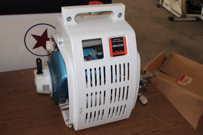 lot 110 image: Lot of (2) Portable Power Sprayer MS200B Maruyama MFG.CO.LTD Standard Pressure 21 kgcm New In Box.