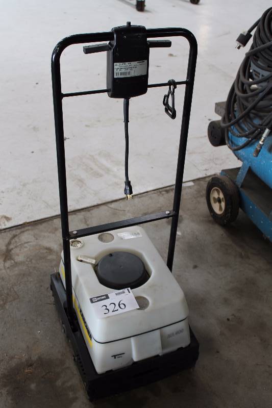 lot 326 image: Karcher Floor Finishing Machine BR400 115V60Hz1.67KW14.5A.