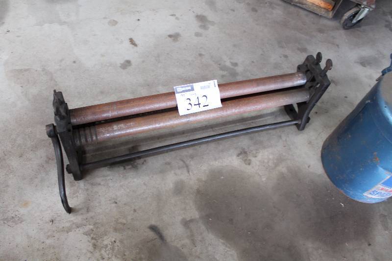 lot 342 image: Metal Sheet Bender & Straightener wSpin Handle & Dual Rolling Bars 38 Length.
