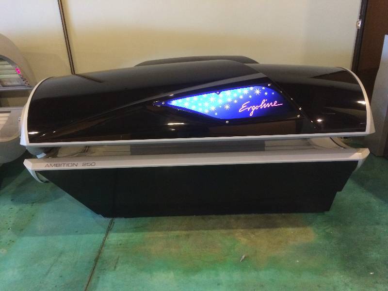 lot 5 image: ERGOLINE AMBITION 250 BLACK