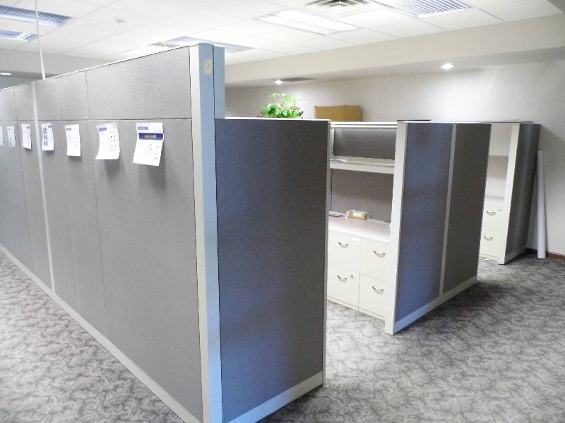 lot 1 image: Office Cubicle Setup for 4