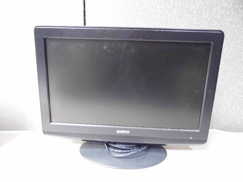 lot 27 image: Sanyo 19 TV - No Remote