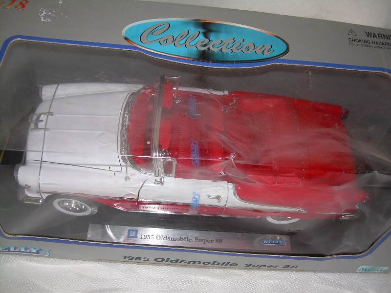 1955 olds mobile. Super 88. collecters modle