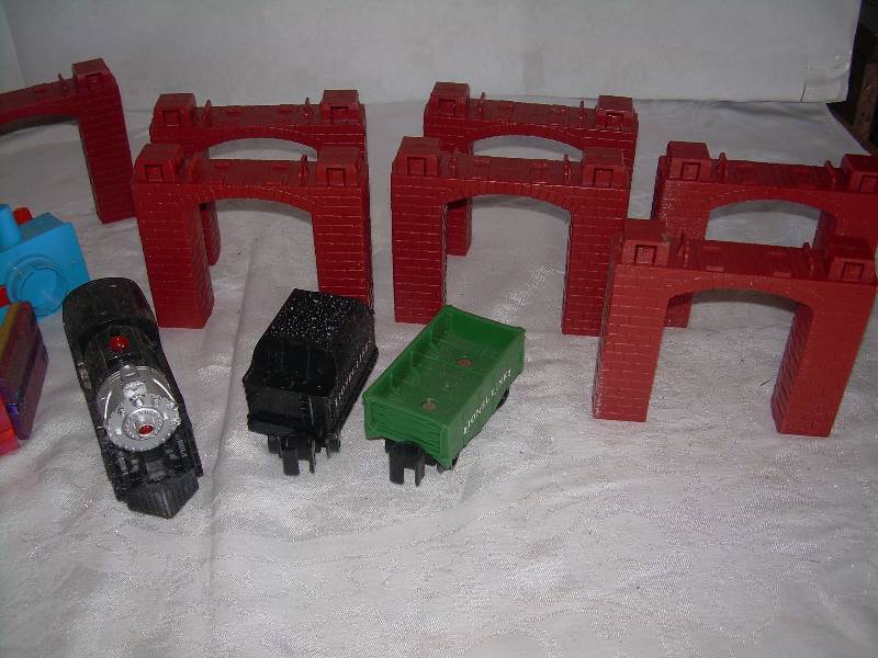 misc toy train set items