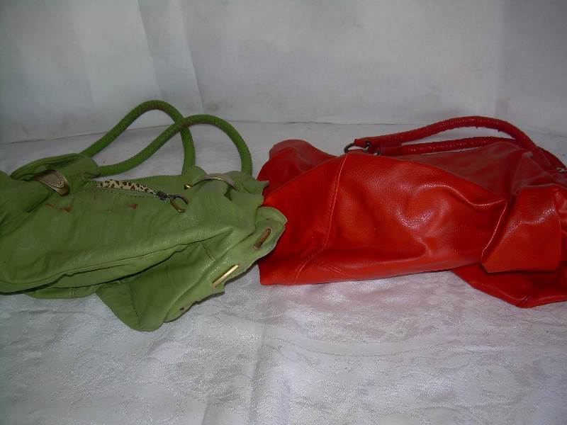 2 purses leather