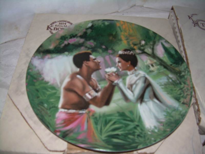 set of 5 knowels collecters plates