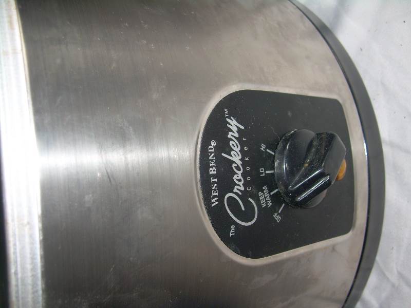 West bend crock pot and 1 pepsi cola flat