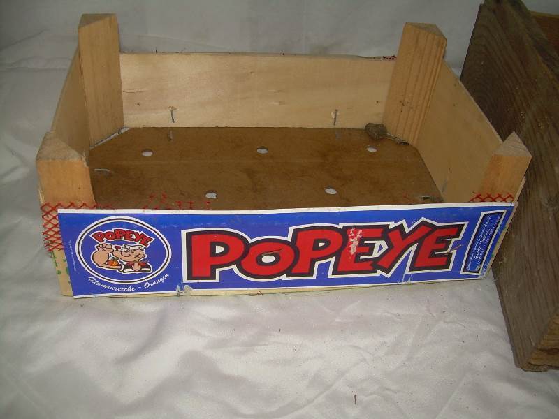 2 wooden boxes