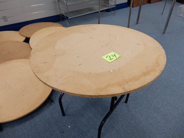 7, 36in x 29 12 in h Round Folding Banquet tables