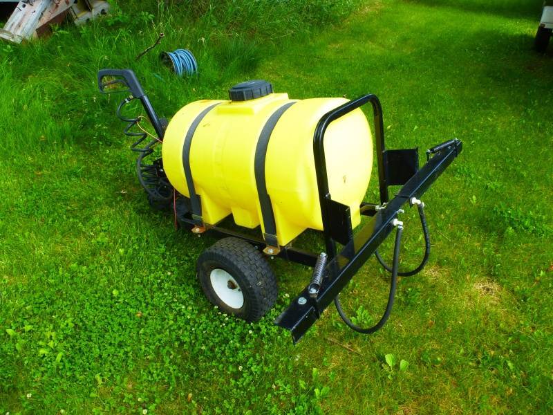 P&ampK Lawn Sprayer 35 gallon tank Pull beh...