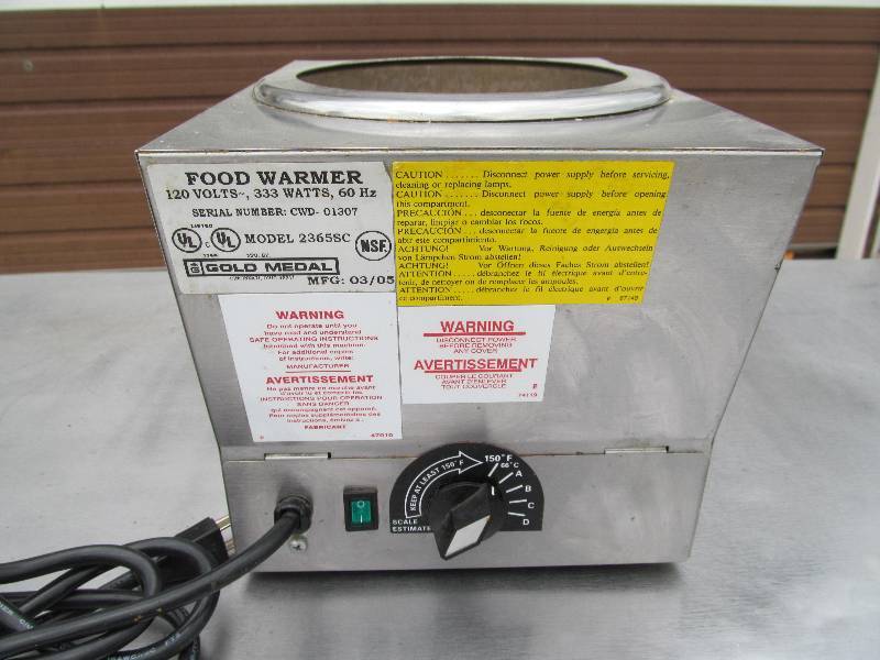 lot 17 image: Gold Medal Food Warmer