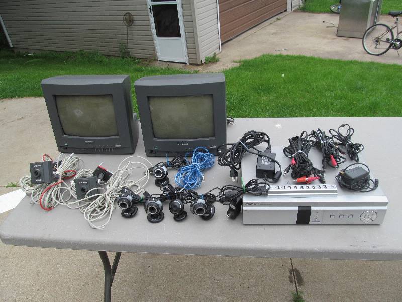 lot 19 image: Magnavox Security System