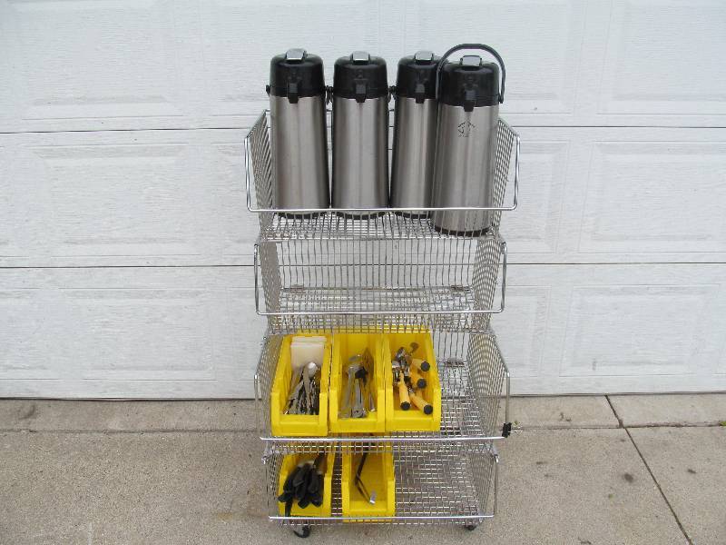 lot 25 image: 4 Basket Bins