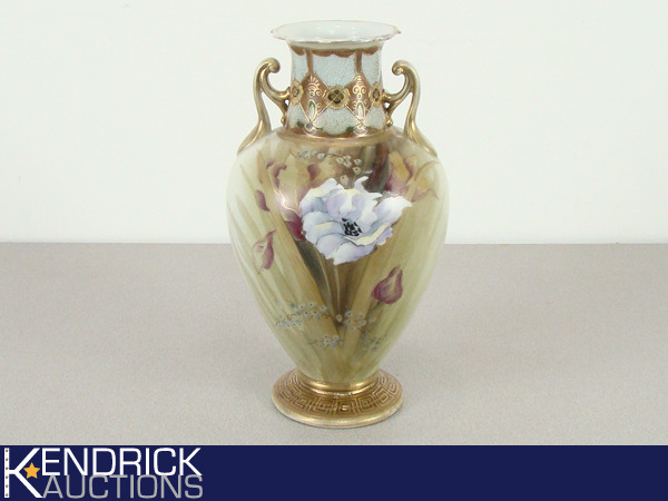 lot 2 image: MINT Condition Antique Hand Painted Gold Gilded Nippon Vase