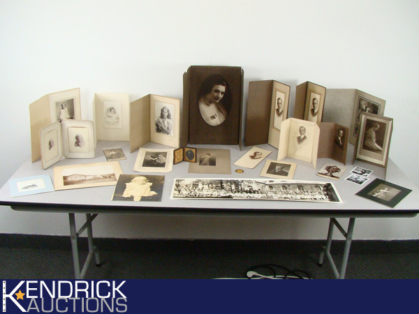 lot 43 image: Lot of Antique Photos