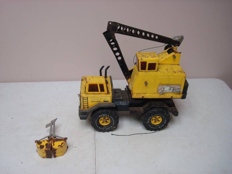 Tonka Crain Truck, Lots Of Wear