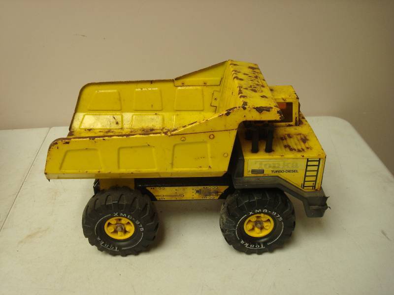 Tonka Dump Truck, Has Wear