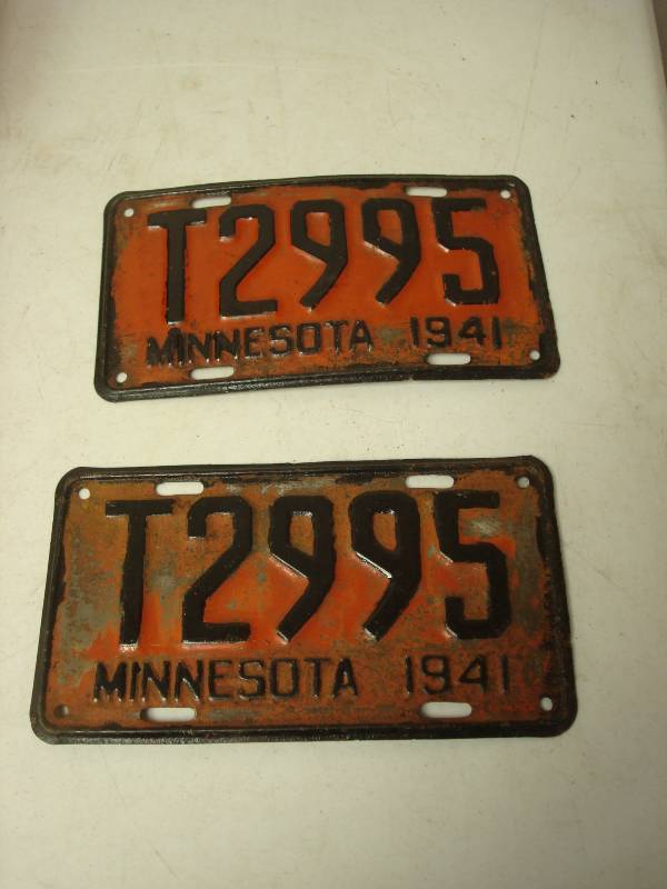 Pair Of Antique Minnesota License Plates