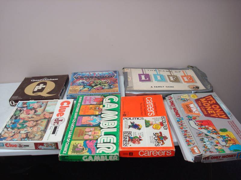 Lot Of Vintage Board Games, Unchecked