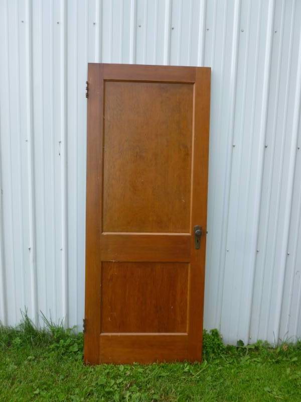 lot 13 image: Vintage Door