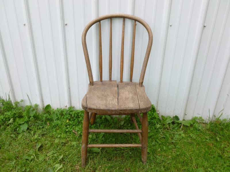 lot 45 image: Vintage Chair