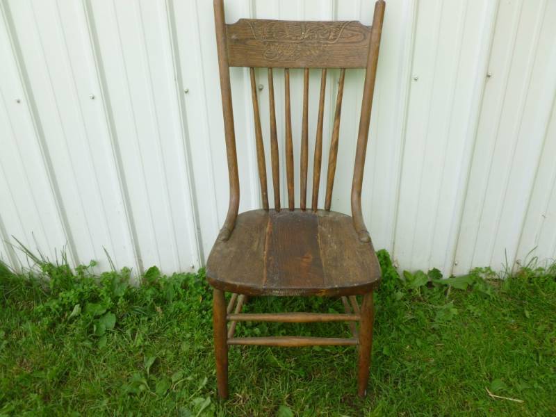 lot 47 image: Vintage Chair