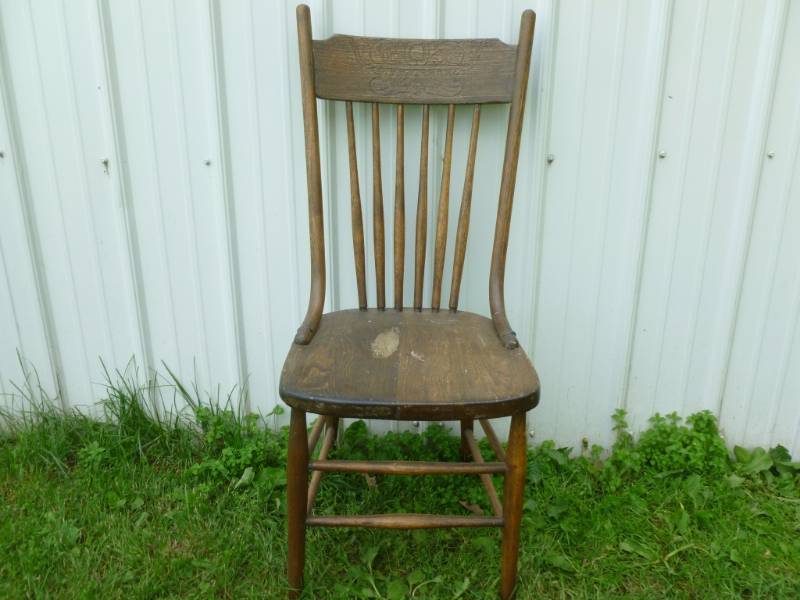 lot 48 image: Vintage Chair