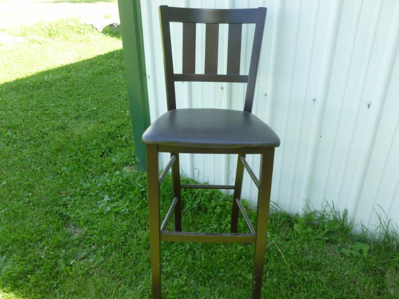 lot 78 image: Bar Stool