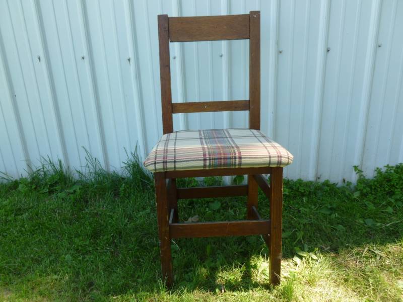 lot 82 image: Vintage Chair