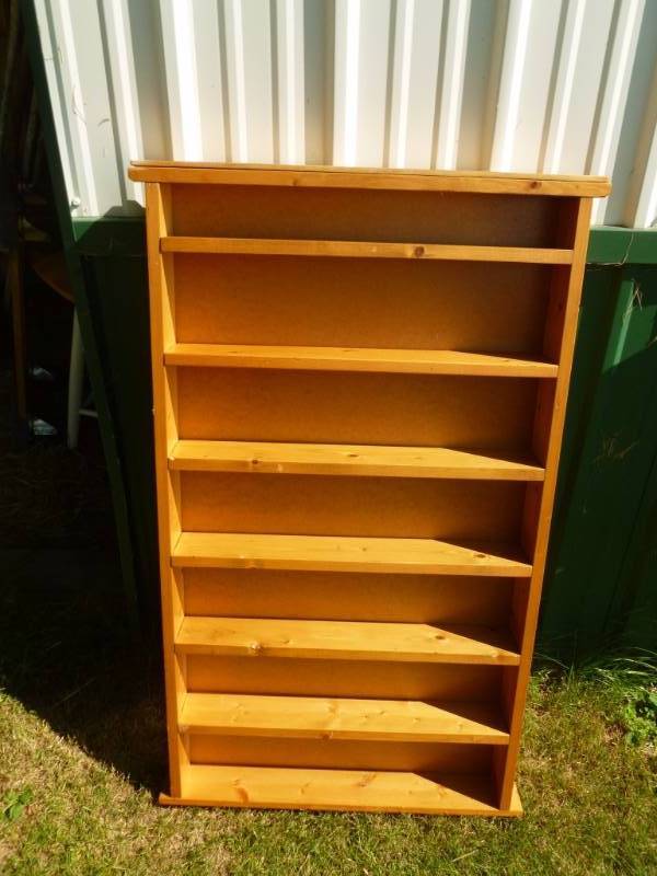 lot 130 image: Floor Shelf