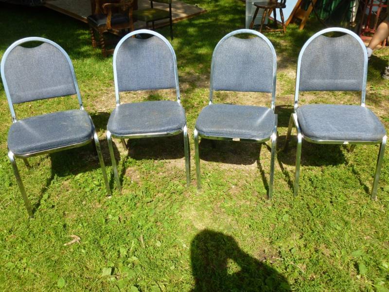 lot 133 image: Office Chairs