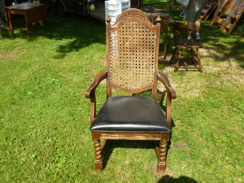 lot 137 image: Vintage Chair