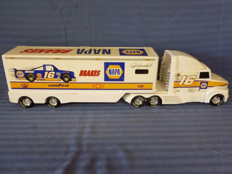 lot 31 image: Napa Semi Truck Toy