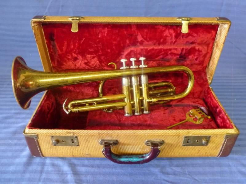 lot 62 image: Vintage Cornet