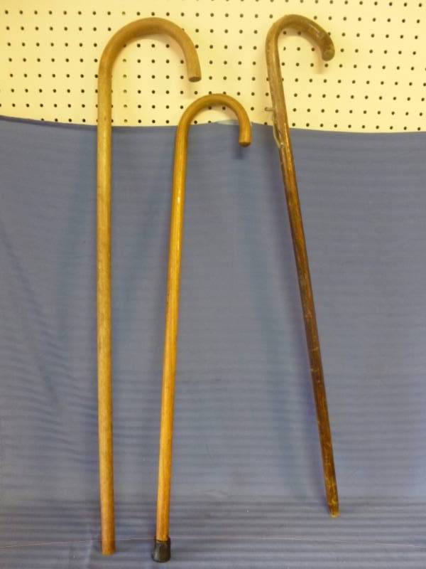 lot 74 image: Vintage Canes