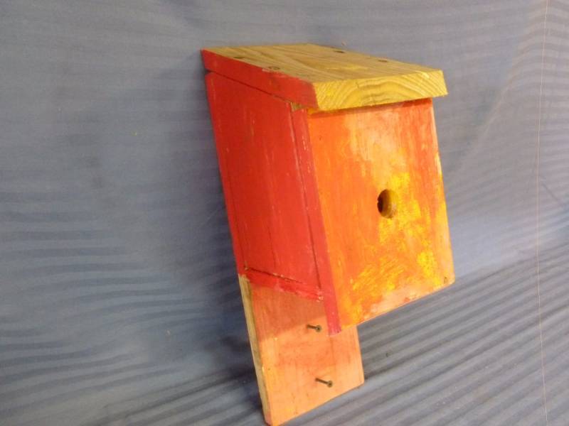 lot 76 image: Wooden Bird House
