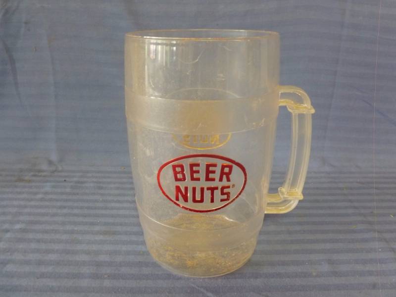 lot 89 image: Plastic Pitcher