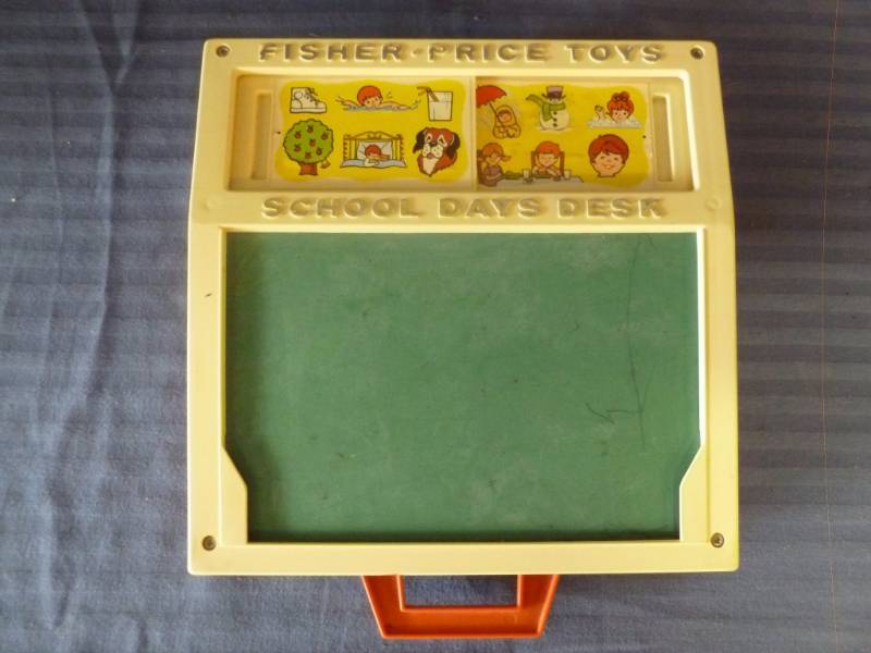 lot 101 image: Fisher Price School Days Desk