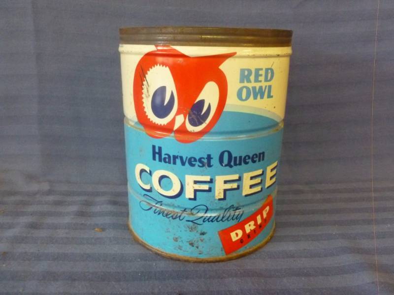 lot 116 image: Vintage Red Owl Can