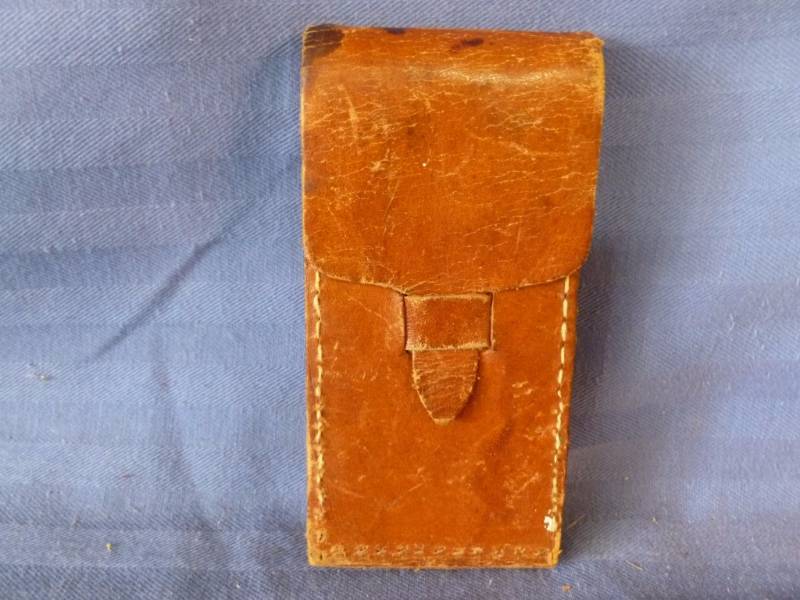 lot 133 image: Leather Cribbage Board