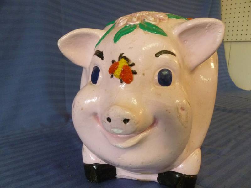 lot 158 image: Pig Bank