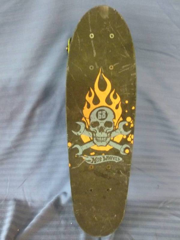 lot 193 image: Skateboard