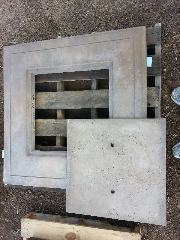 Square, Grooved Fire Table w Removable Center