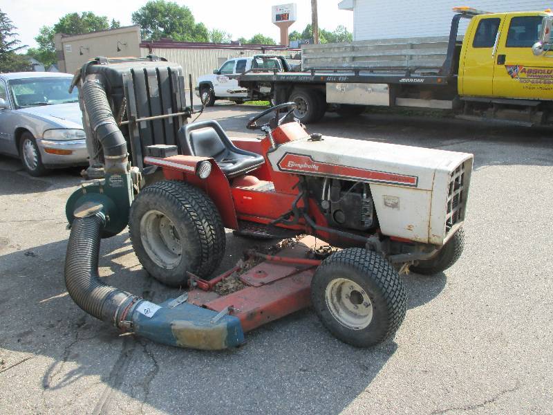lot 3 image: Simplicity Mower