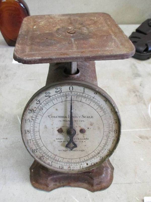 lot 98 image: Columbia Scale