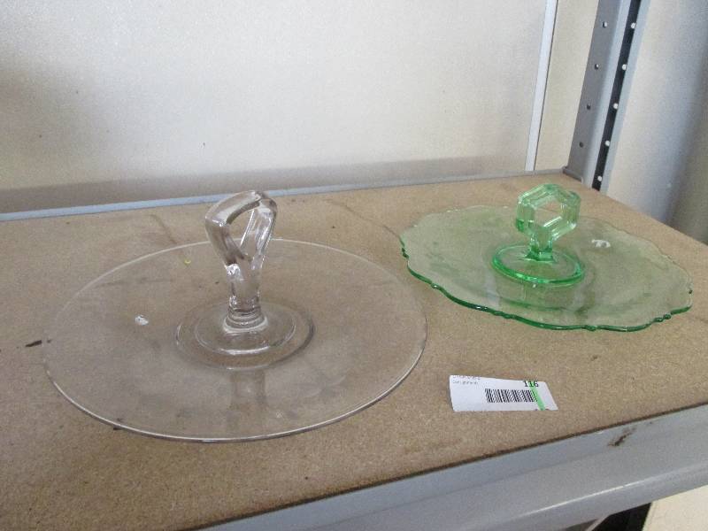 lot 116 image: Serving tray