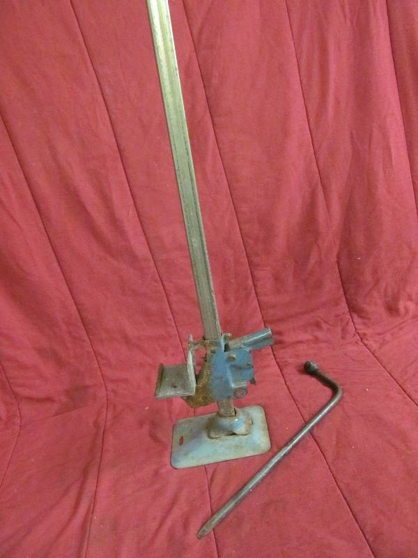 Bumper Jack