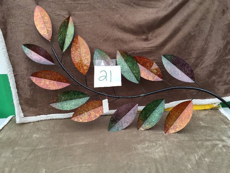 lot 21 image: Stratton Home Decor Metal Leaves Wall
