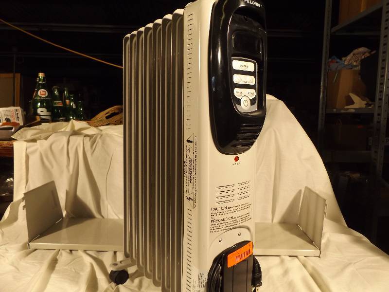 lot 26 image: Radiator Space Heater