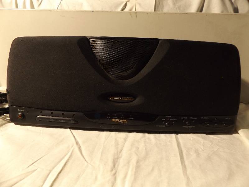 lot 51 image: Magnavox Dolby Surround Sound Speaker Control Center